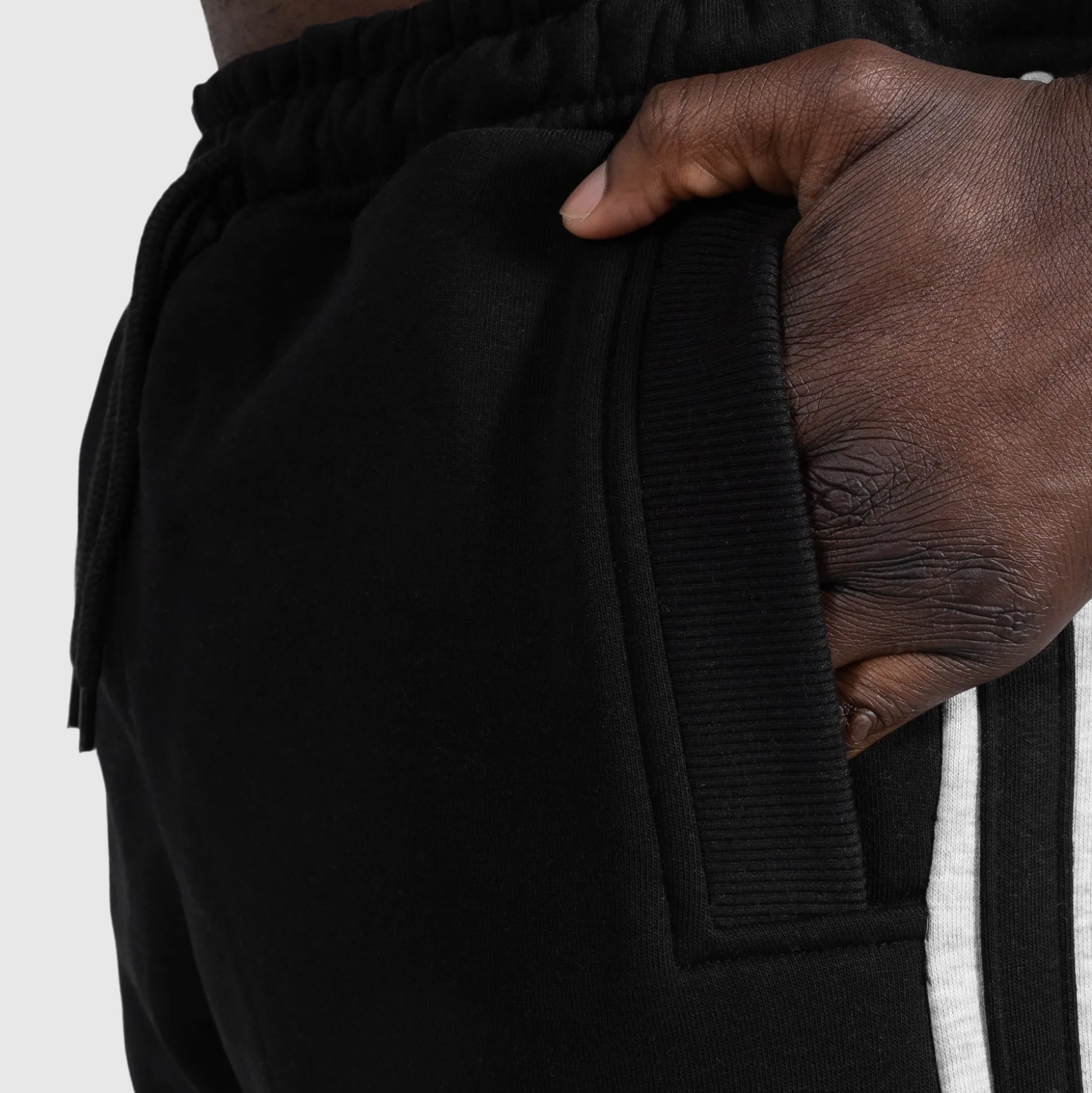 Joggers Sue Loose