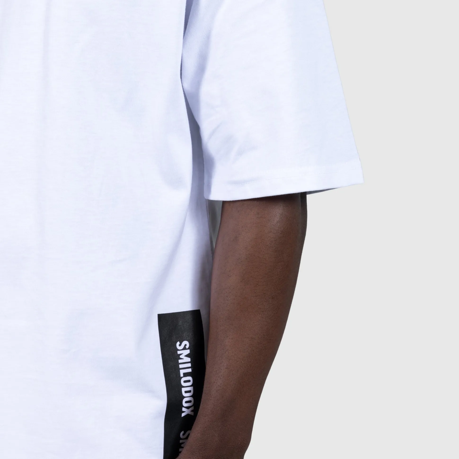 T shirt John